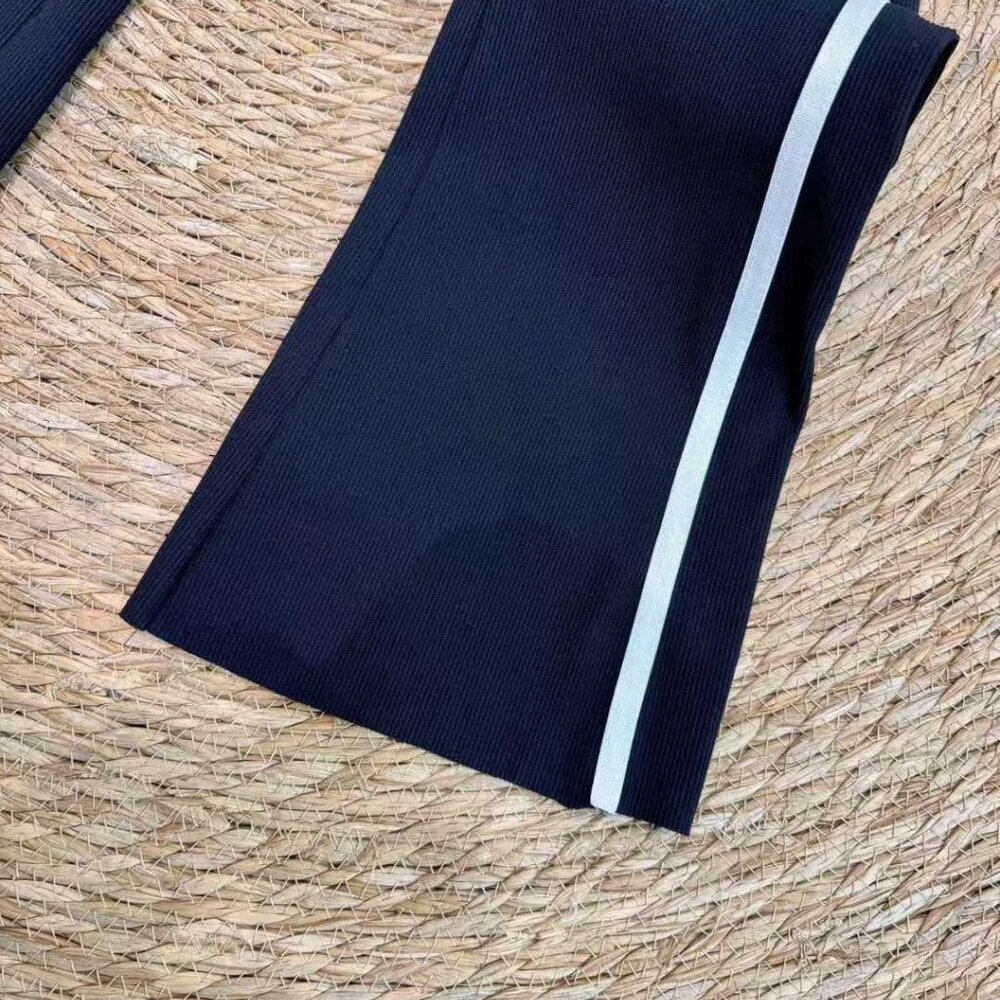 Alo Yoga Ribbed Sweater Knit Highline Flare Pant - Picture 3 of 6